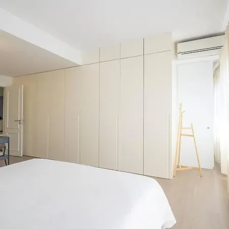 Stunning Duplex In 아파트