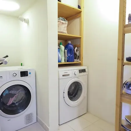 Apartman Stunning Duplex In Amadora
