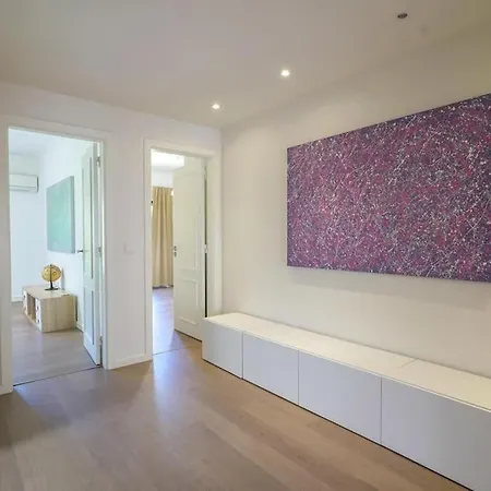 아파트 Stunning Duplex In 아마도라