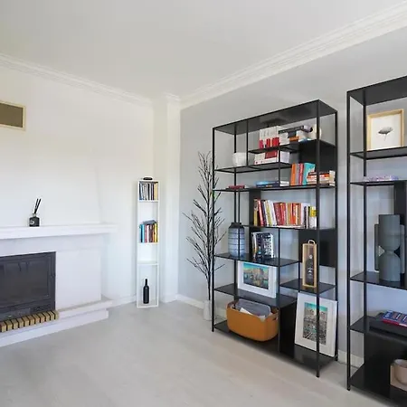 Stunning Duplex In 아파트 아마도라