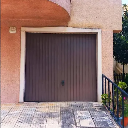 Stunning Duplex In 아파트 아마도라